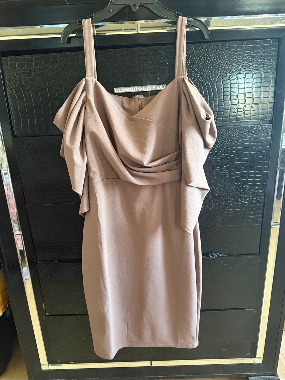 NUDE Mauve Cold-Shoulder Draped Midi Dress
